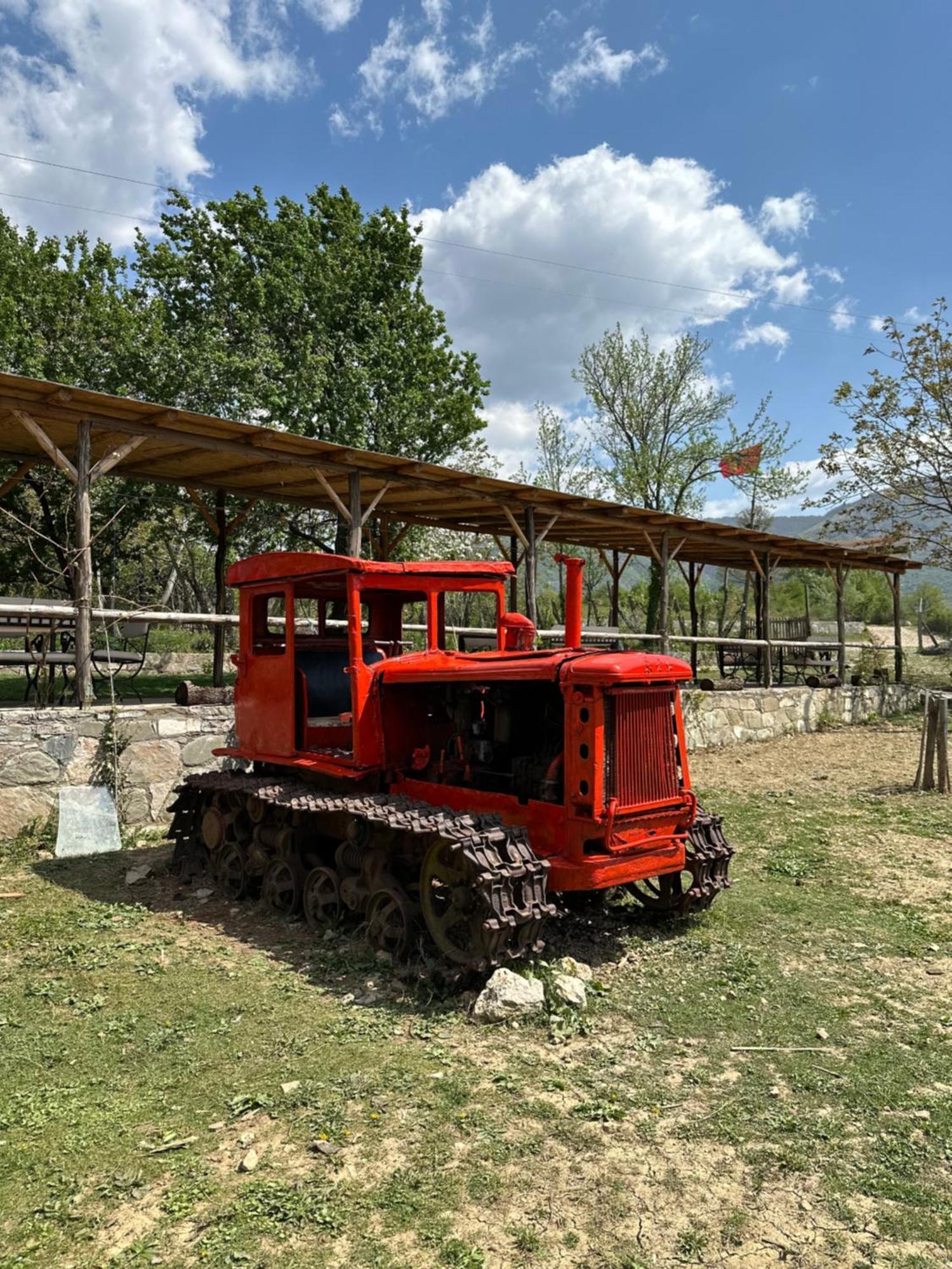 Vila Disha Tirana Exteriör bild
