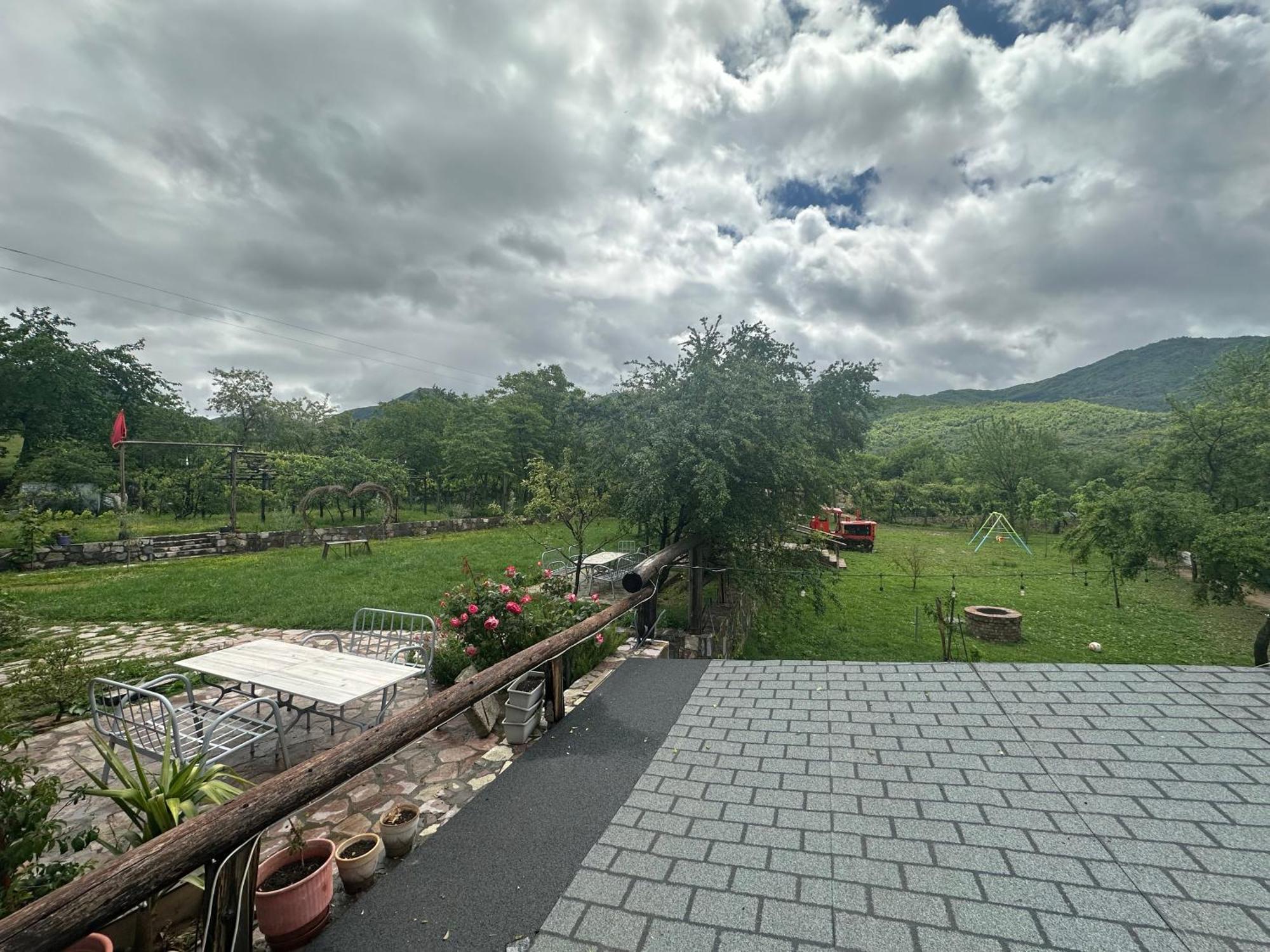Vila Disha Tirana Exteriör bild
